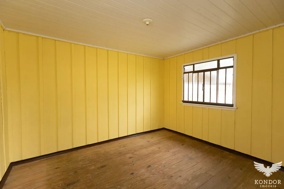 House, 80 m², with wood or laminate floors — photo 12