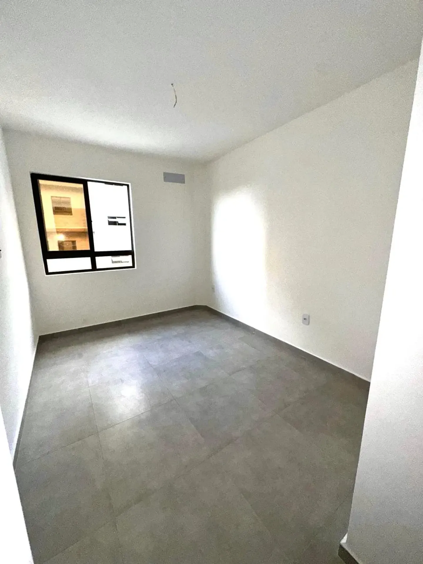 2-bedroom apartment with en-suite and 2 bathrooms — photo 5
