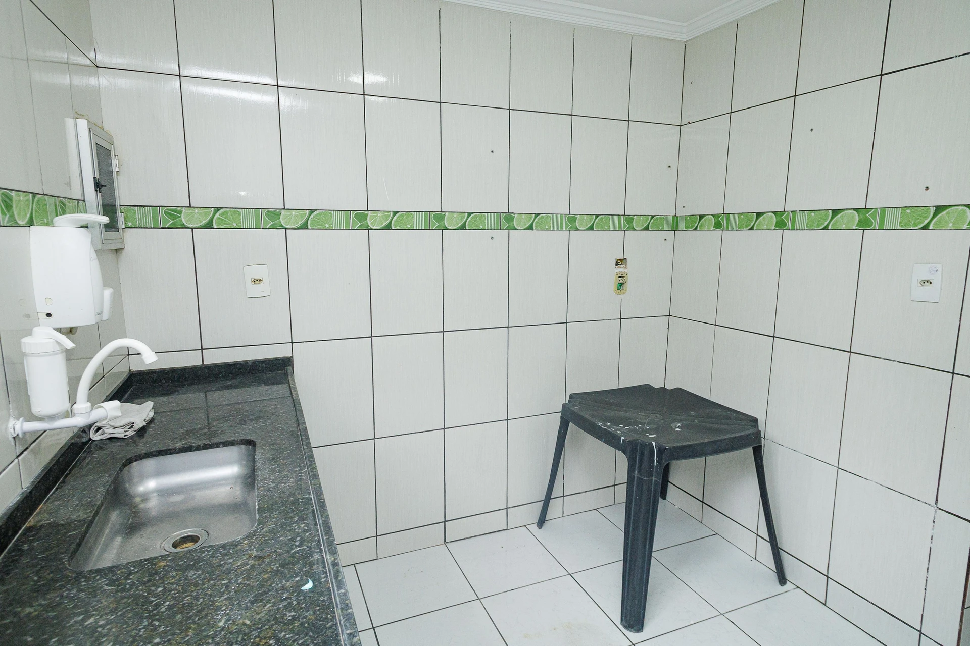 2-bedroom house with 2 bathrooms and private garden — photo 5