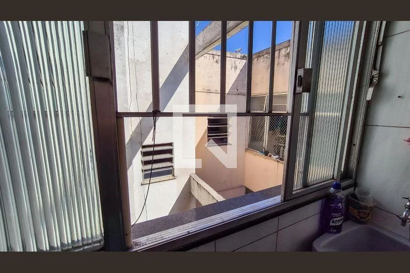 Apartamento de 2 quartos com 1 vaga e vista urbana — photo 43