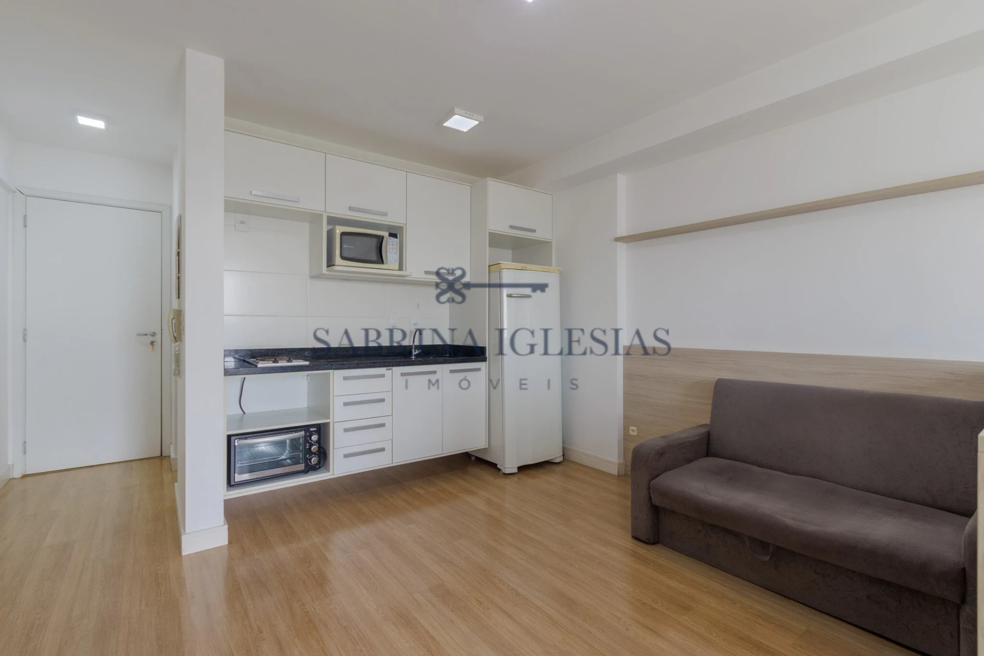 Apartamento mobiliado de 1 quarto com vaga e 46 m² — photo 2