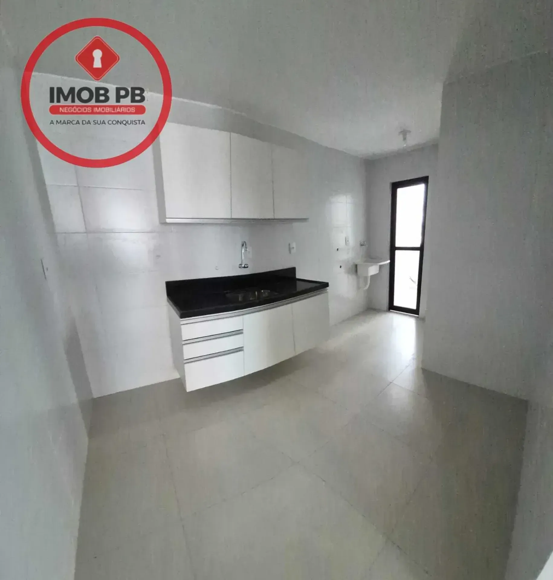 Apartamento de 77 m² no 8º andar com 3 quartos e suíte