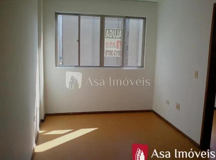 Apartamento de 1 dormitório com cozinha fechada e 42 m² — photo 2