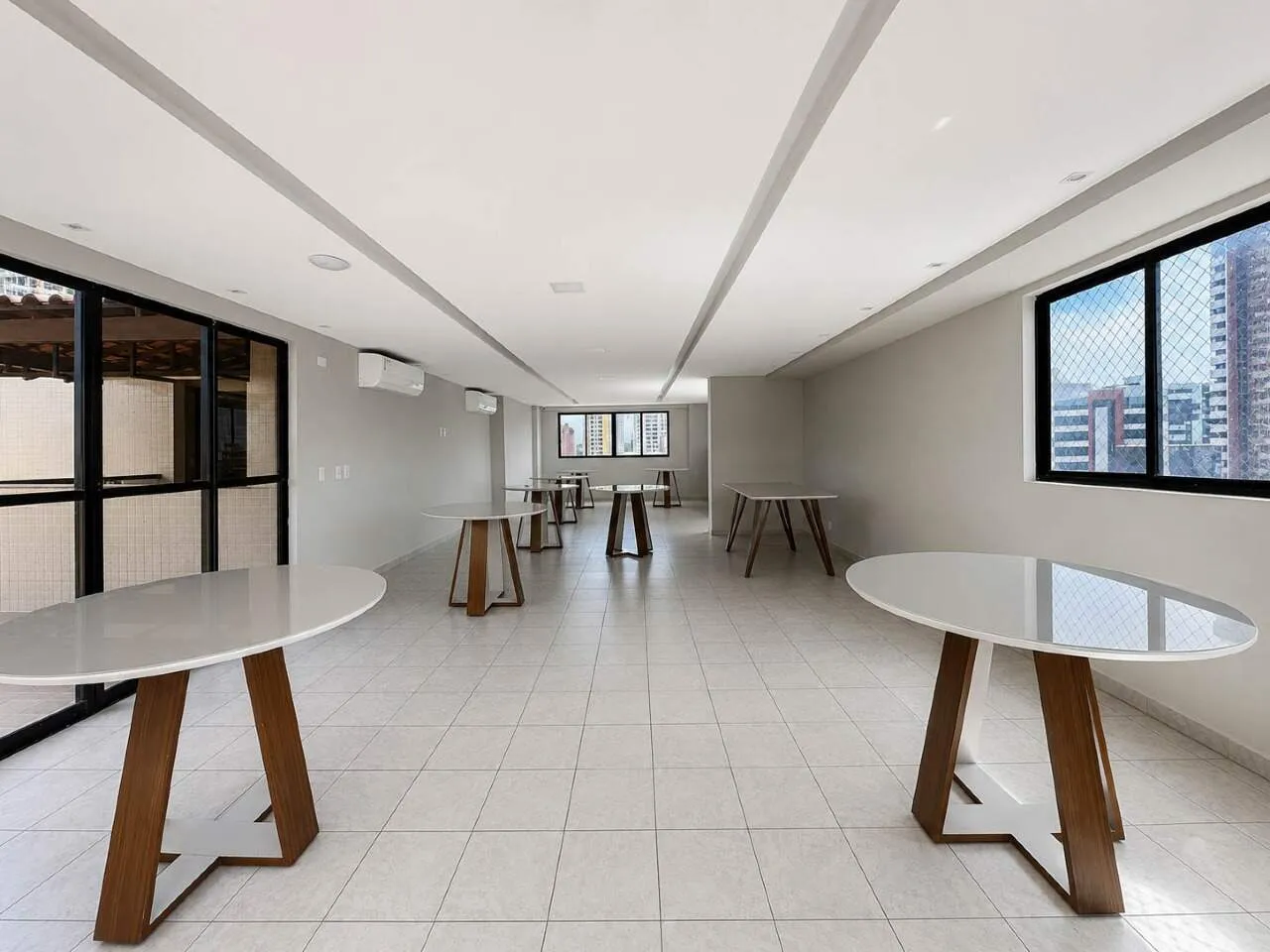 3-bedroom apartment with a water view in João Pessoa — photo 22