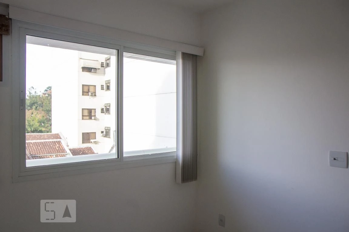 Apartment with 2 bedrooms and a balcony, 1 en-suite — photo 35