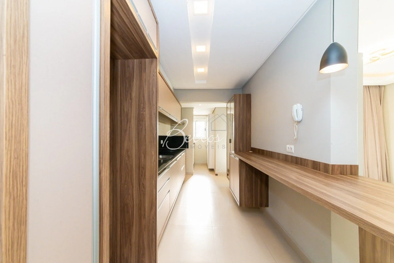 Apartment, 77 m², with a glass-enclosed balcony — photo 2