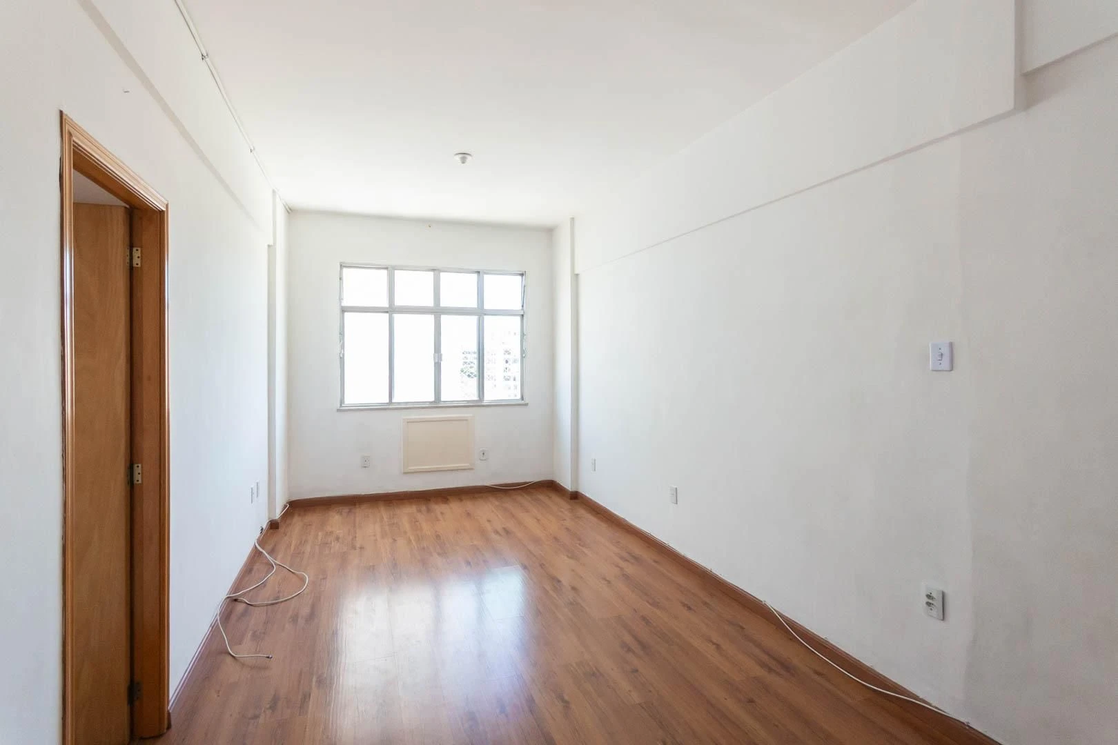 2-bedroom apartment with 1 bathroom, no parking space — photo 8