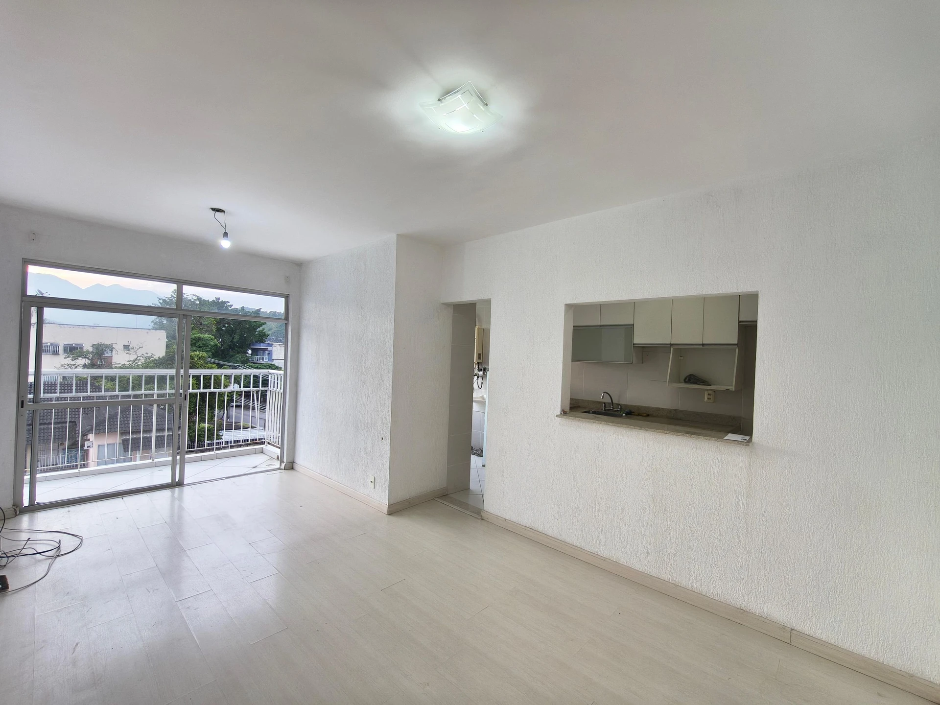 Mountain view in a 2-bedroom apartment, 60 m² — photo 15