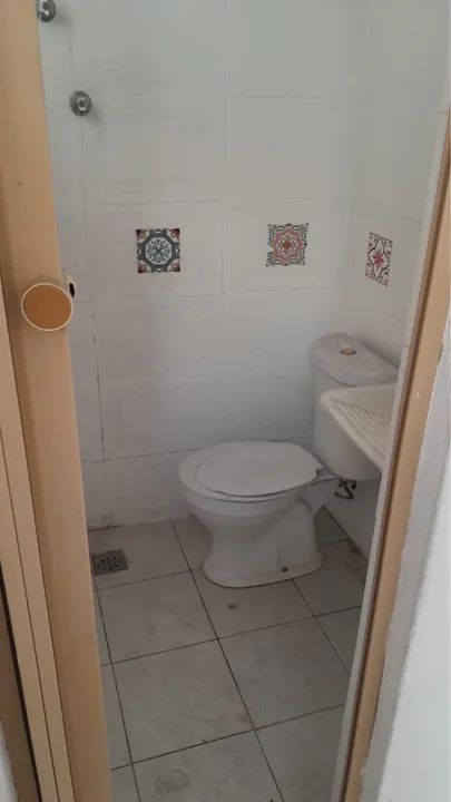 Unfurnished studio with 1 bedroom and 1 bathroom — photo 4