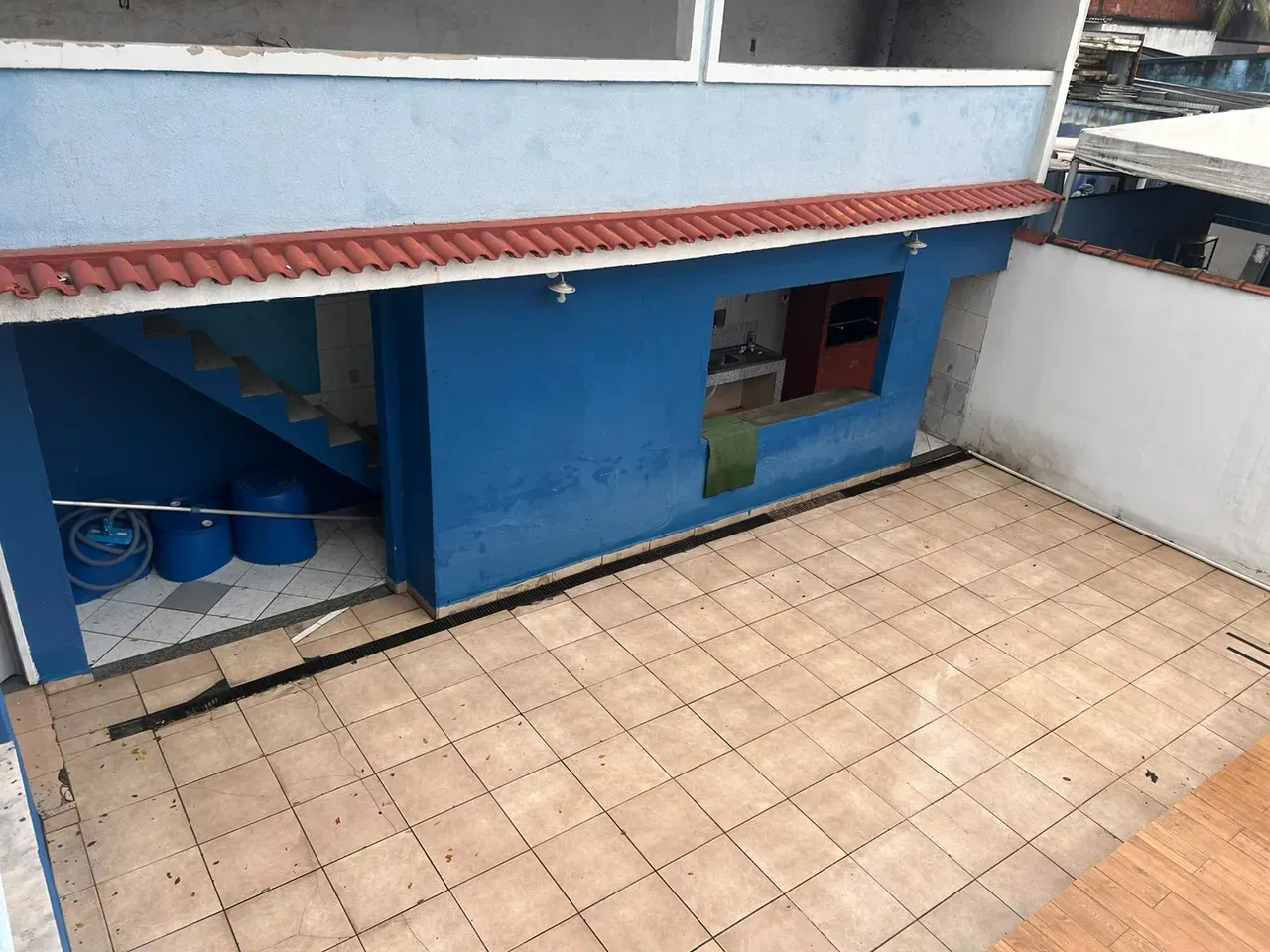 Washing machine in a 5-bedroom house, 314 m² — photo 15