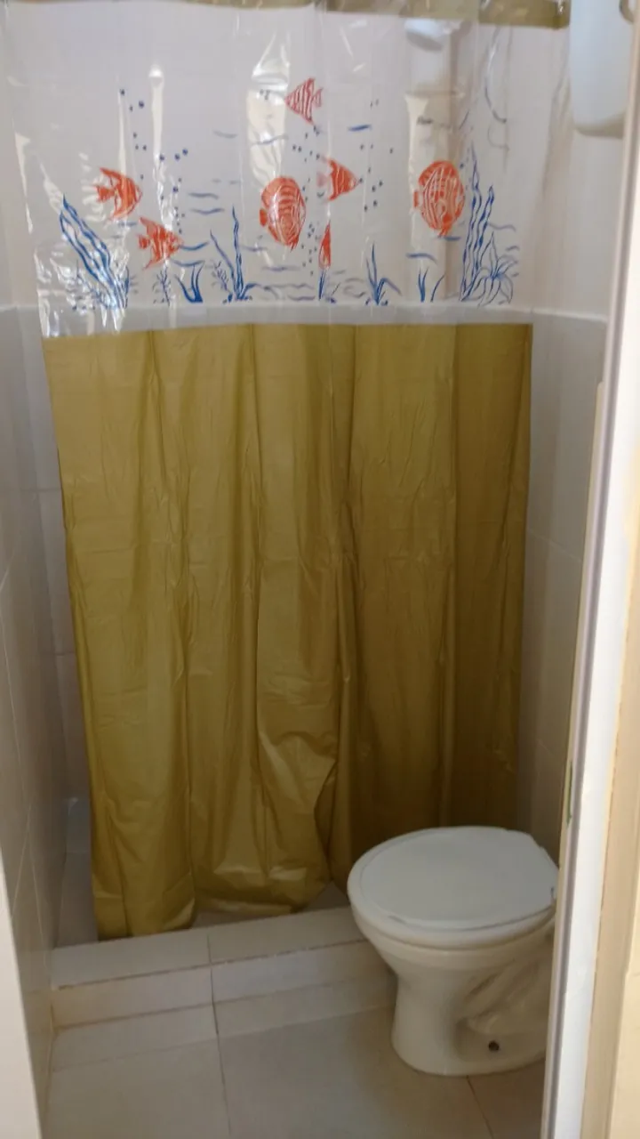 Unfurnished studio kitnet with gas water heater and 1 bath — photo 11