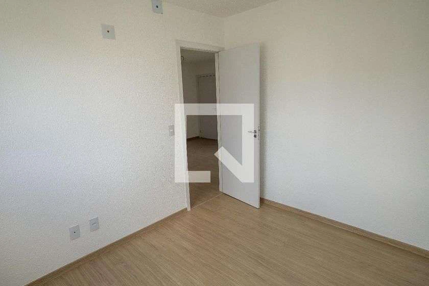 Apartamento de 2 quartos com cozinha em conceito aberto — photo 24