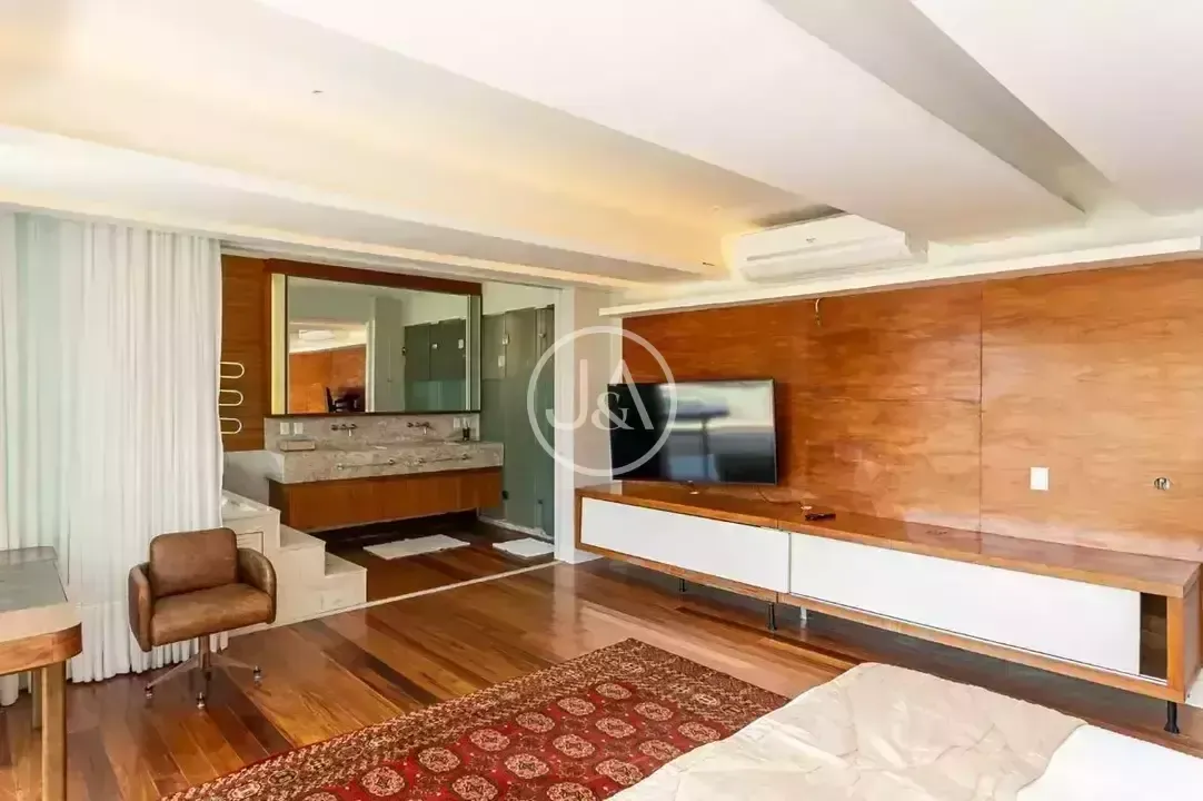 Casa con 5 dormitorios y 5 baños de 700 m² — photo 17