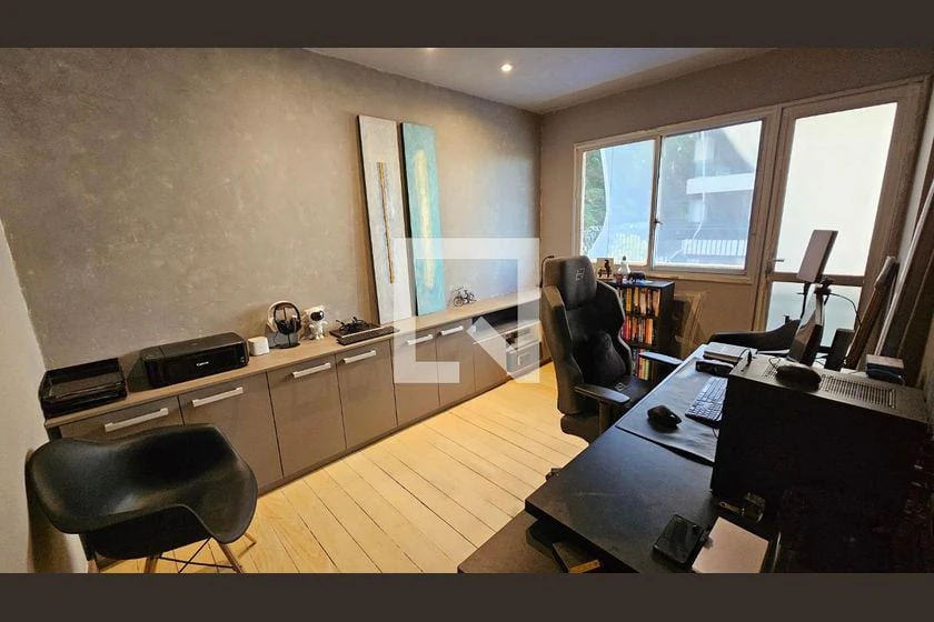 4-bedroom rental apartment with 180 m² of space — photo 16