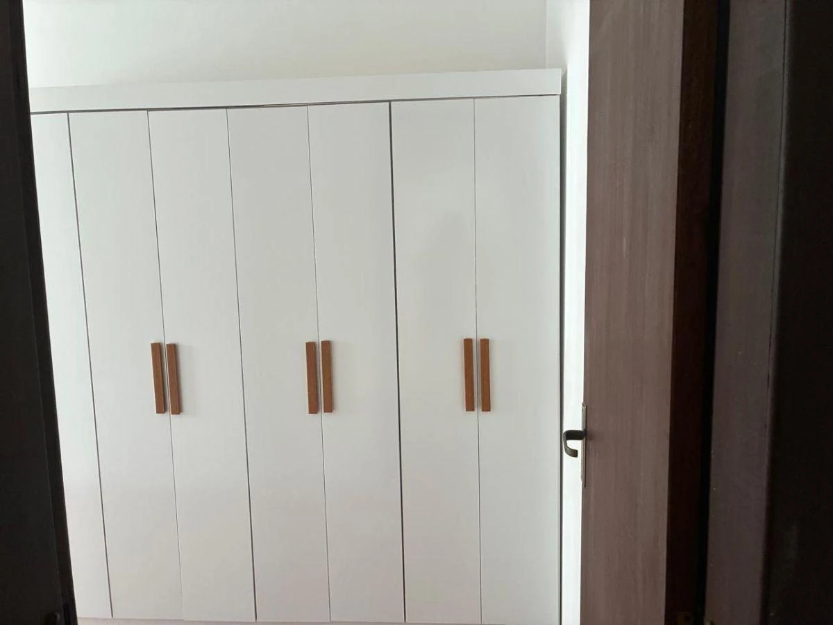 2-bedroom apartment with a home office — photo 45