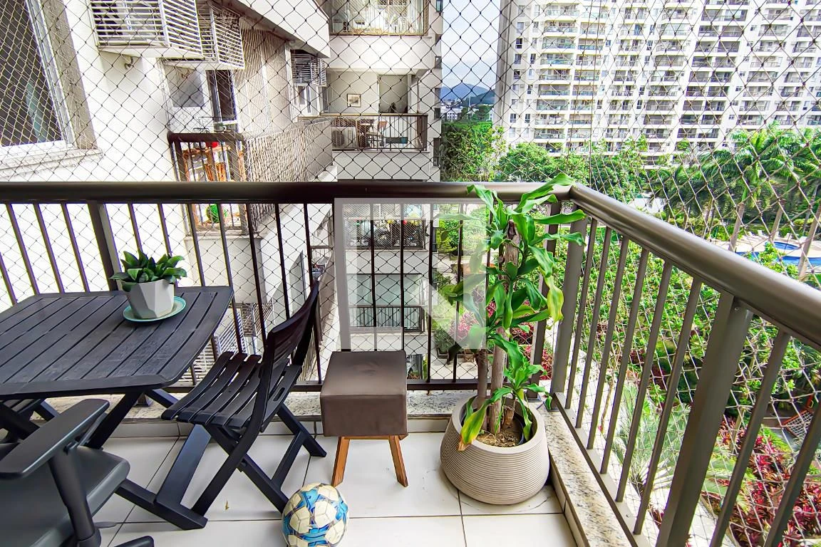 Apartamento mobiliado com 2 quartos e varanda com churrasqueira — photo 17
