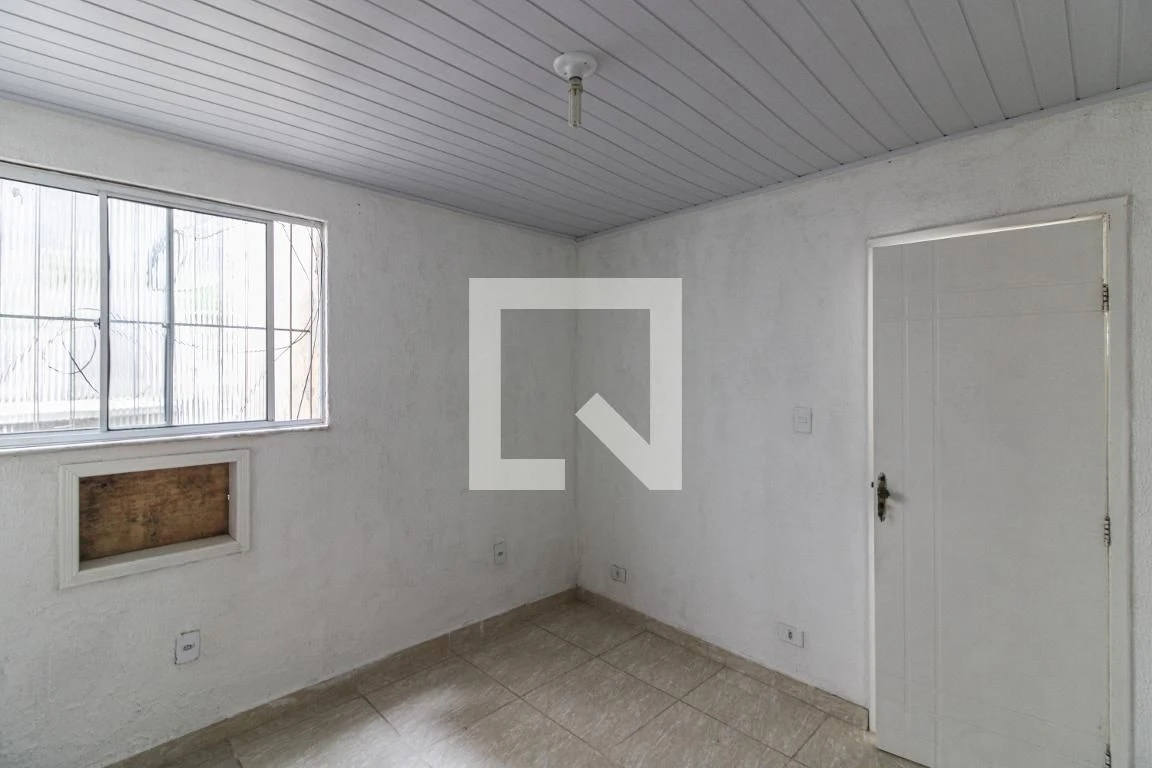 Unfurnished house with 1 bedroom and 1 bathroom — photo 17