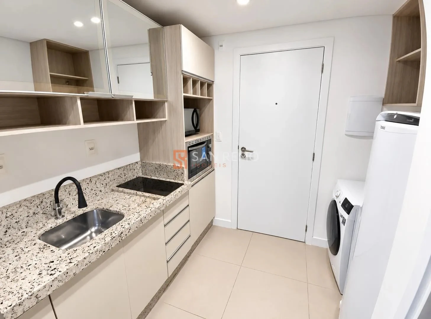 Washing machine in a one-bedroom apartment, 31 m²