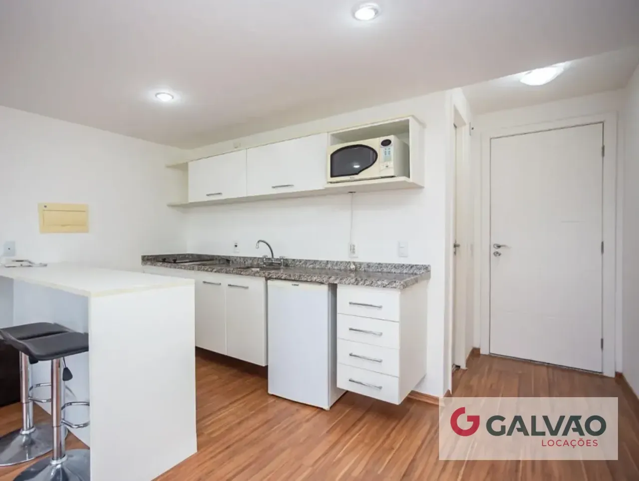 Furnished 87.21 m² apartment with 1 bedroom — photo 2