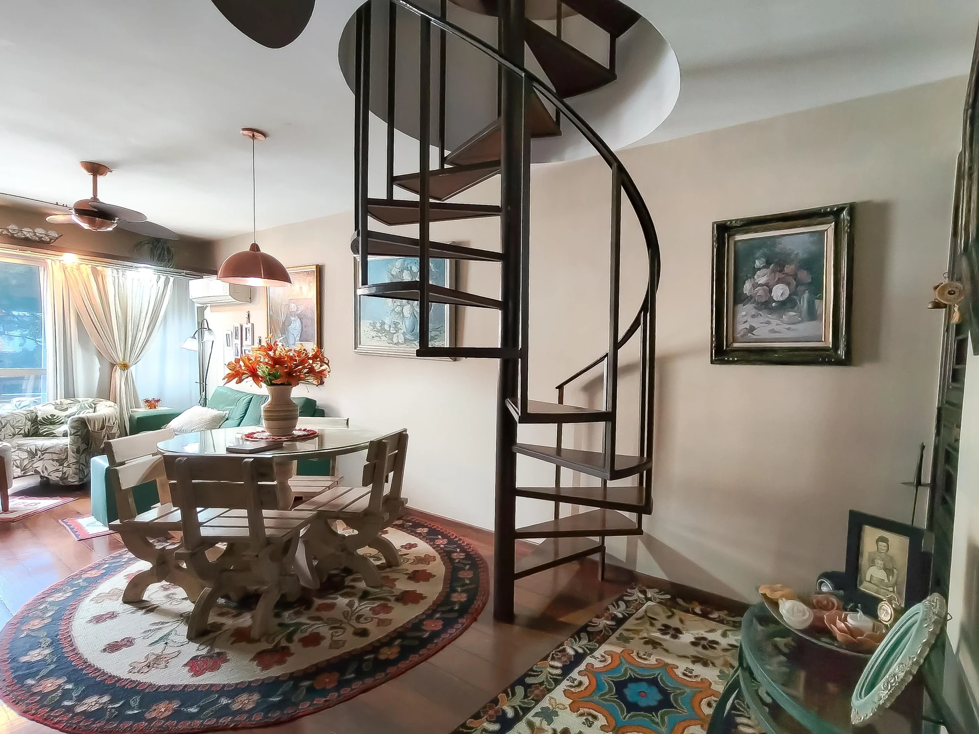 Mountain view in a 3-bedroom apartment, 200 m² — photo 10