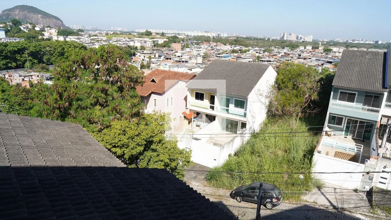 1-bedroom apartment with a balcony for rent
