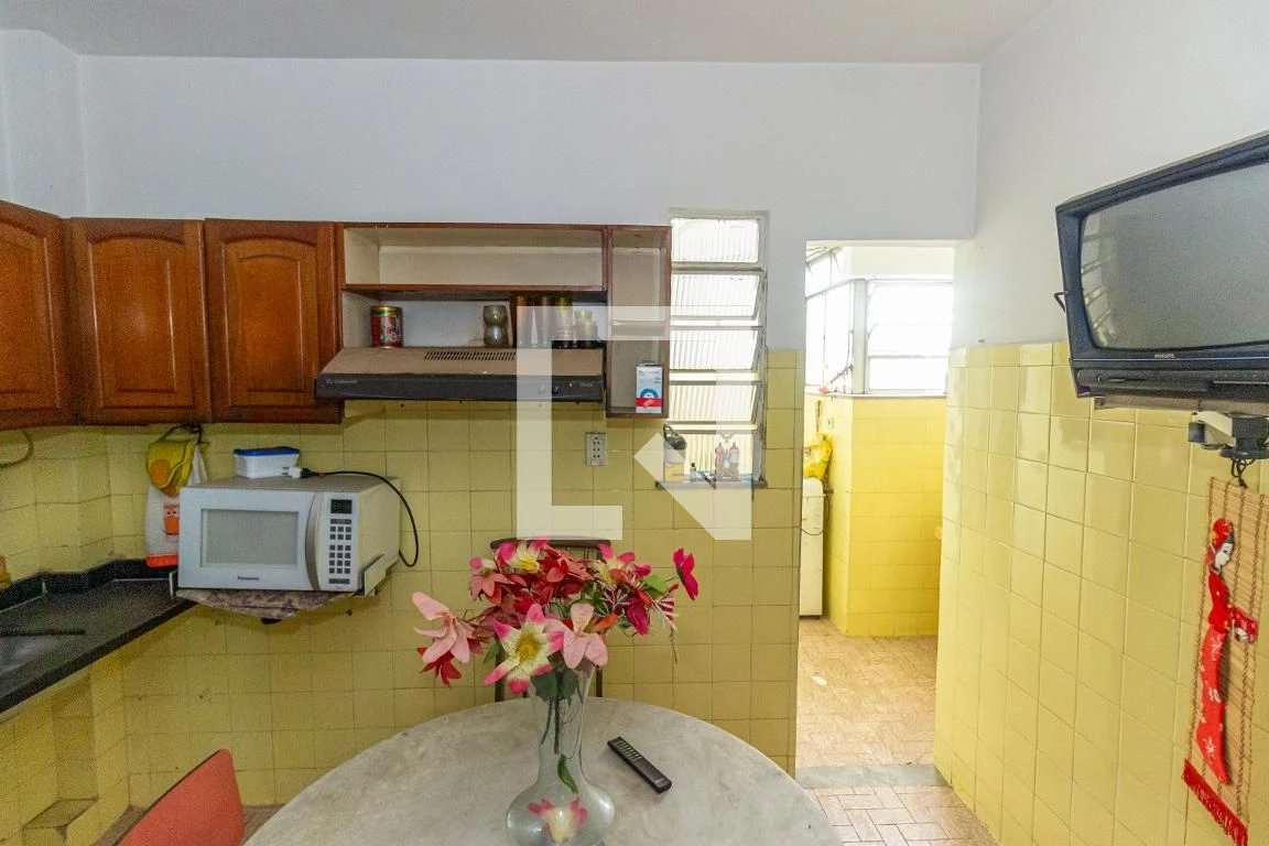 Furnished 3-bedroom apartment with BBQ area — photo 2