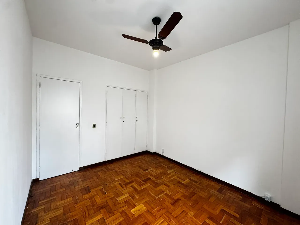 Apartment, 80 m², with wood or laminate floors — photo 13