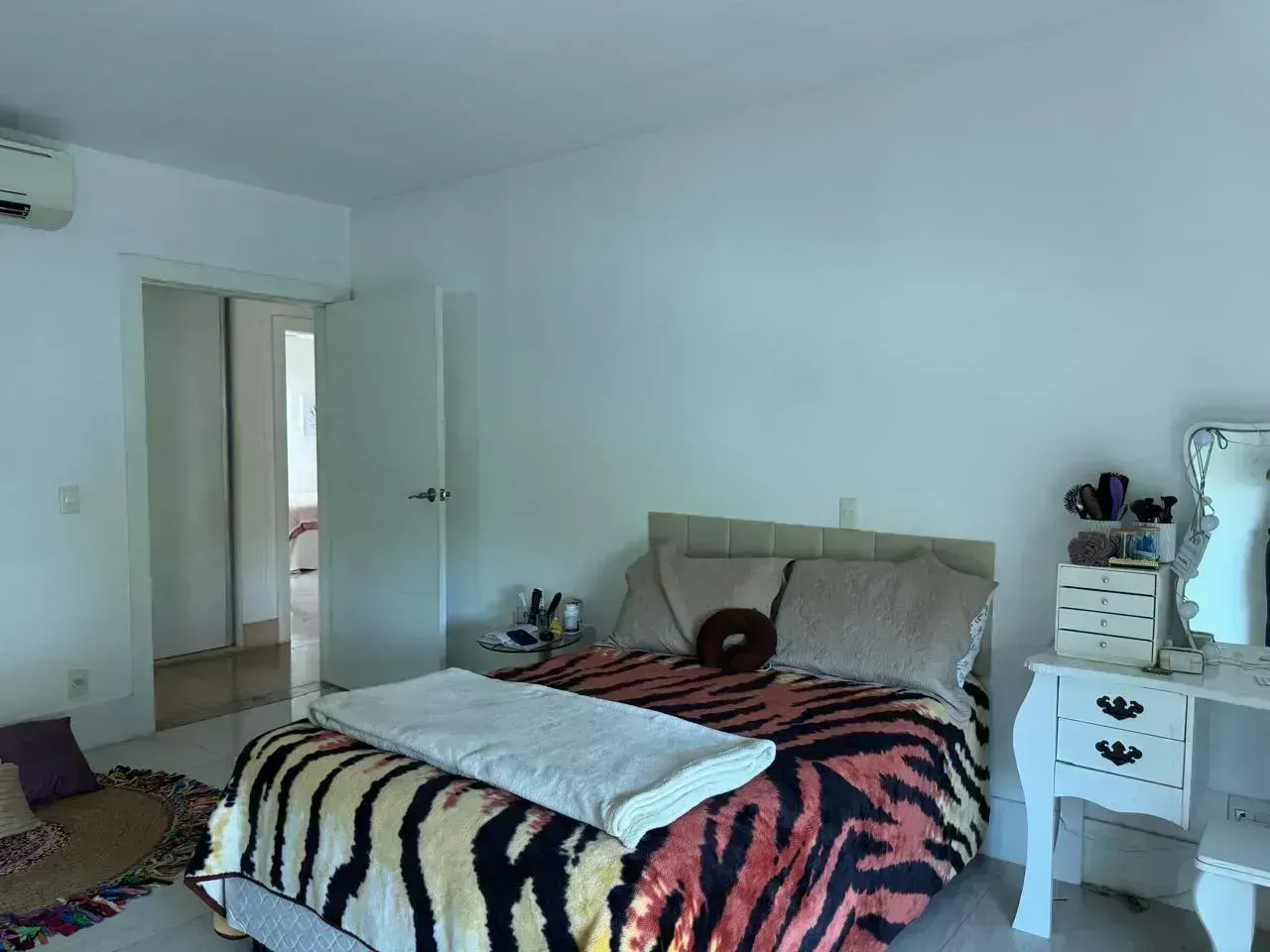 Furnished house with 6 suites and a private garden — photo 19