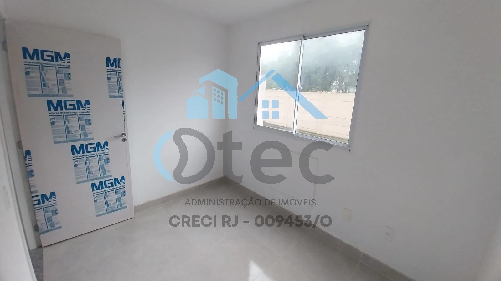 2-bedroom apartment in a building with a gym — photo 7