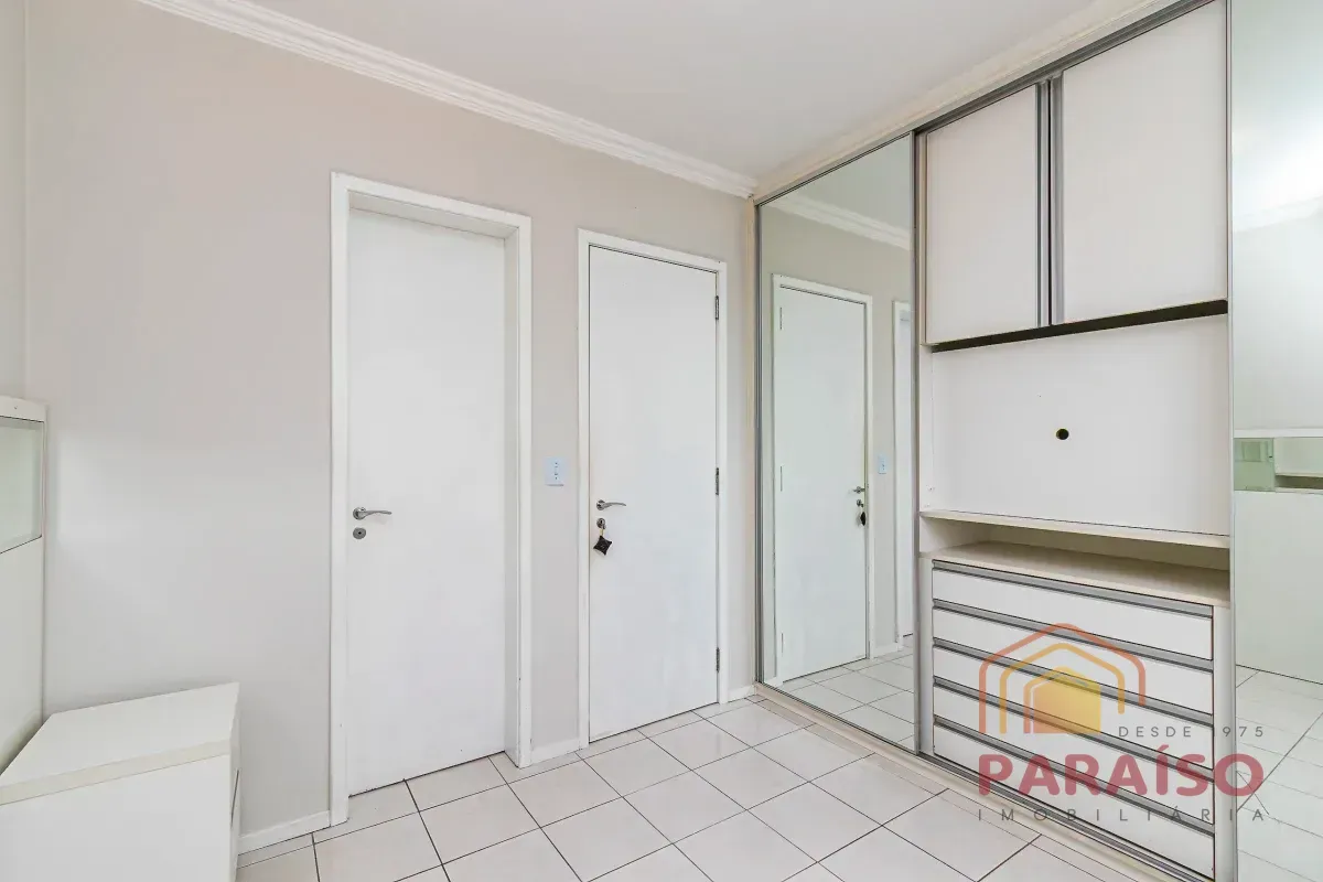 3-bedroom apartment with a home office — photo 25