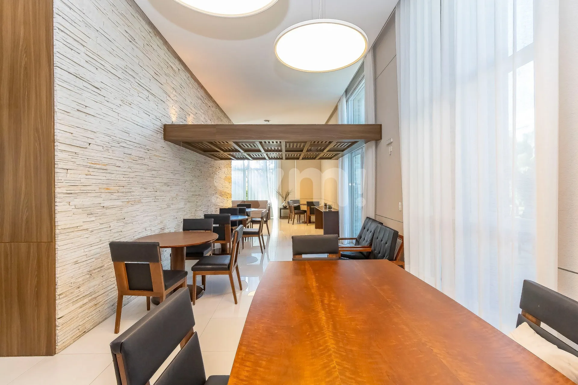 Furnished 3-bedroom apartment with open-plan kitchen 187 m² — photo 30