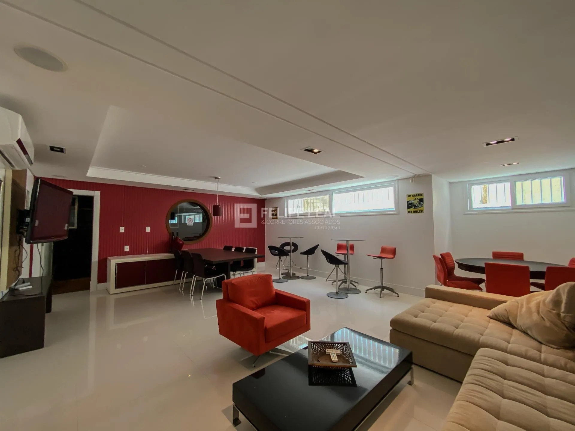 Casa em condomínio com 9 dormitórios e 8 suítes — photo 9