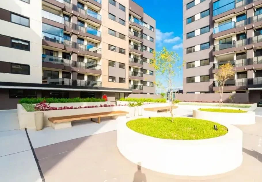 2-bedroom apartment with a washing machine in Curitiba — photo 34