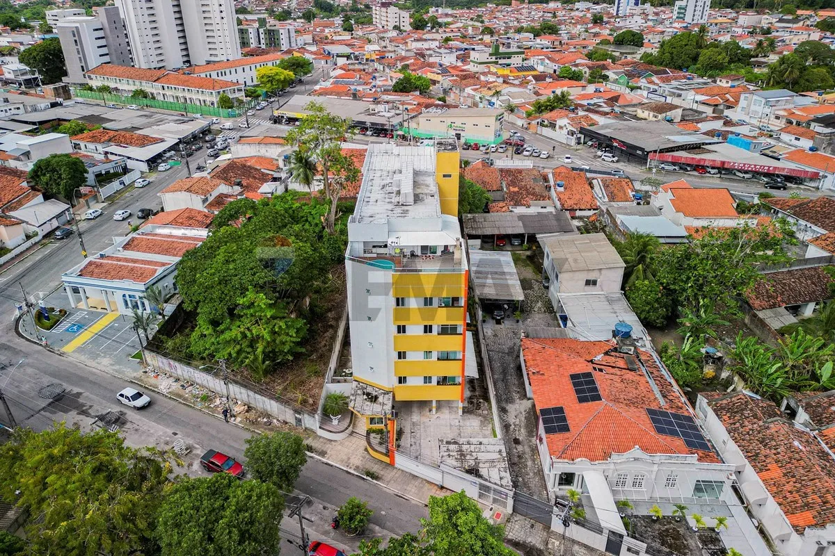 Apartamento de 3 quartos em condomínio com piscina — photo 37