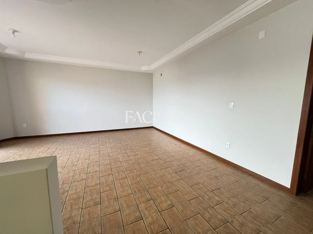 Furnished 456 m² house with 3 en-suite bedrooms and pool — photo 80