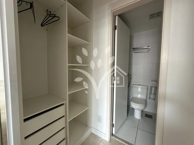 Furnished apartment with 3 bedrooms and 2 bathrooms — photo 23