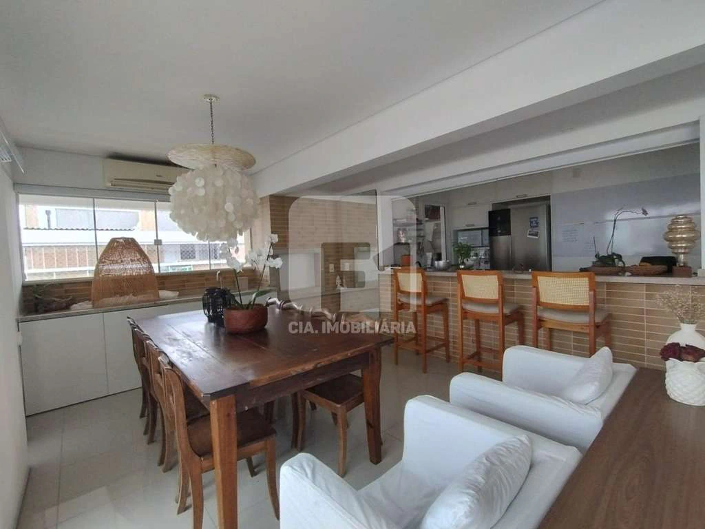 230 m² penthouse with 3 bedrooms and private BBQ — photo 4
