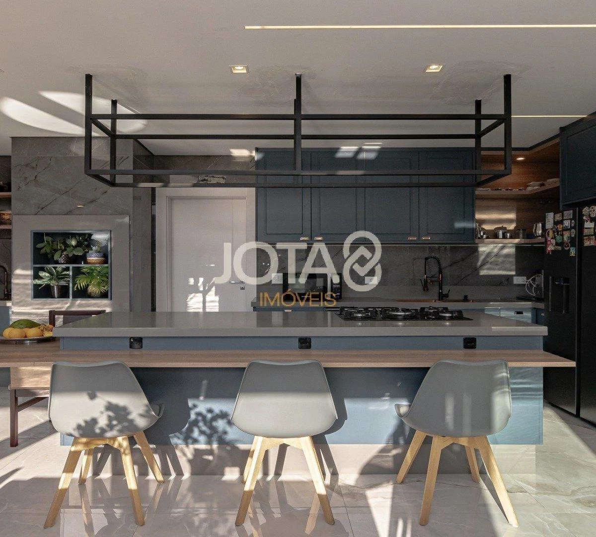 Мебльований будинок 283 м² з відкритою кухнею — photo 2