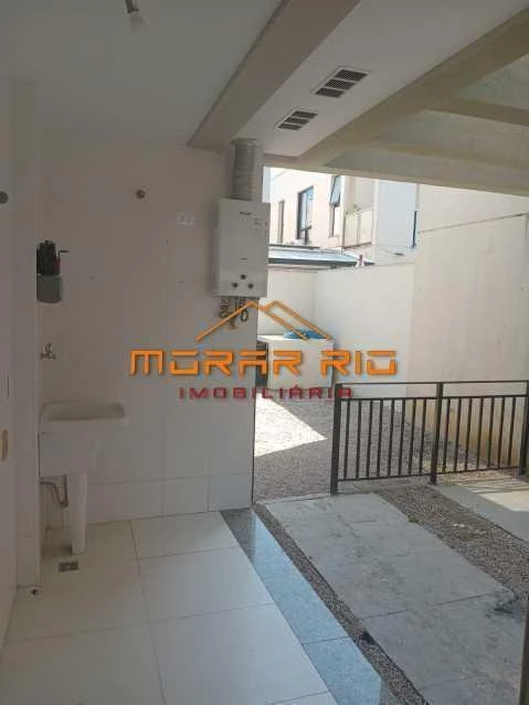 Будинок: 3 спальні, усі з власною ванною кімнатою, 244 м² — photo 4