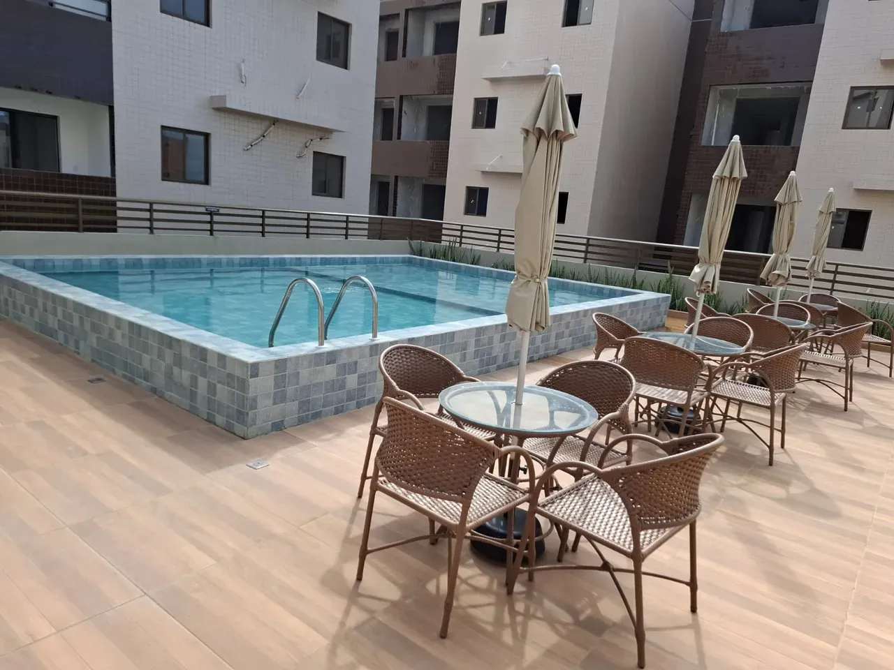 Балкон с грилем и 2 спальни: квартира 50 м² — photo 5