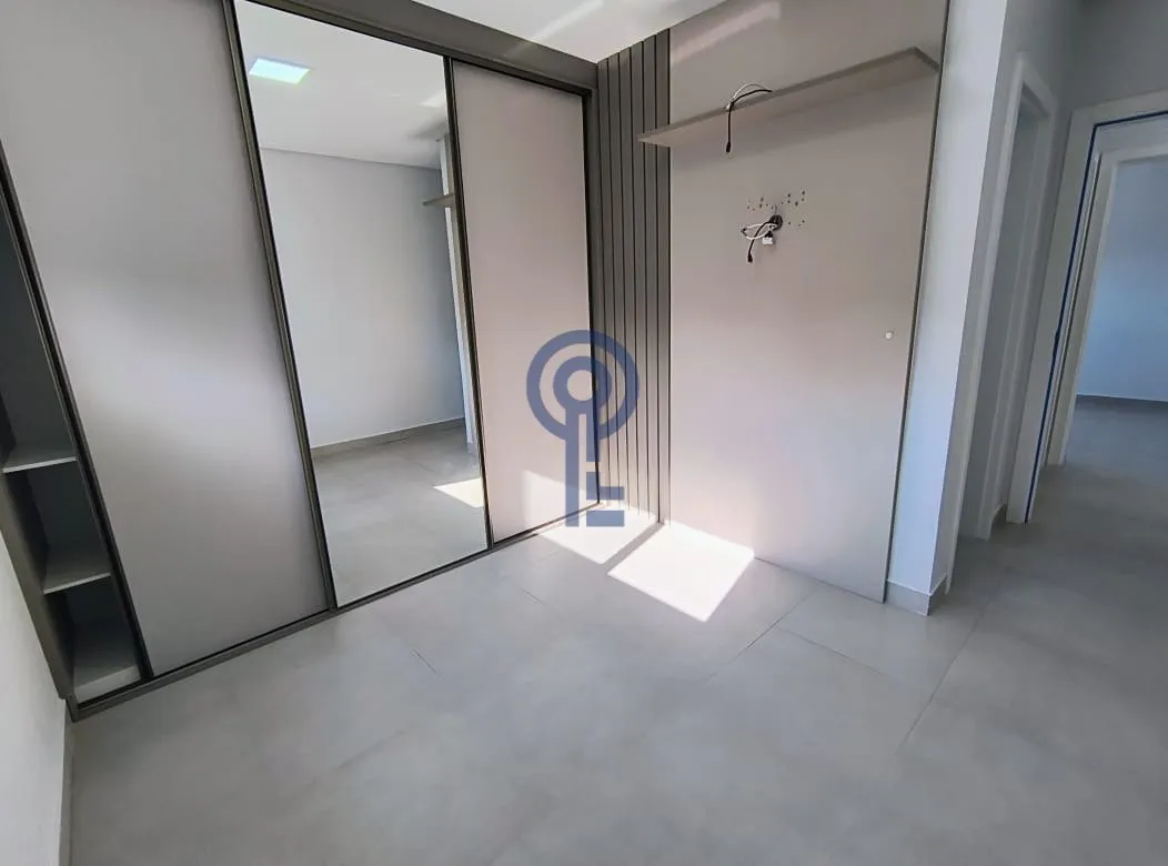 Квартира 125 м² з 3 спальнями та 1 ванною-сюїтом — photo 3