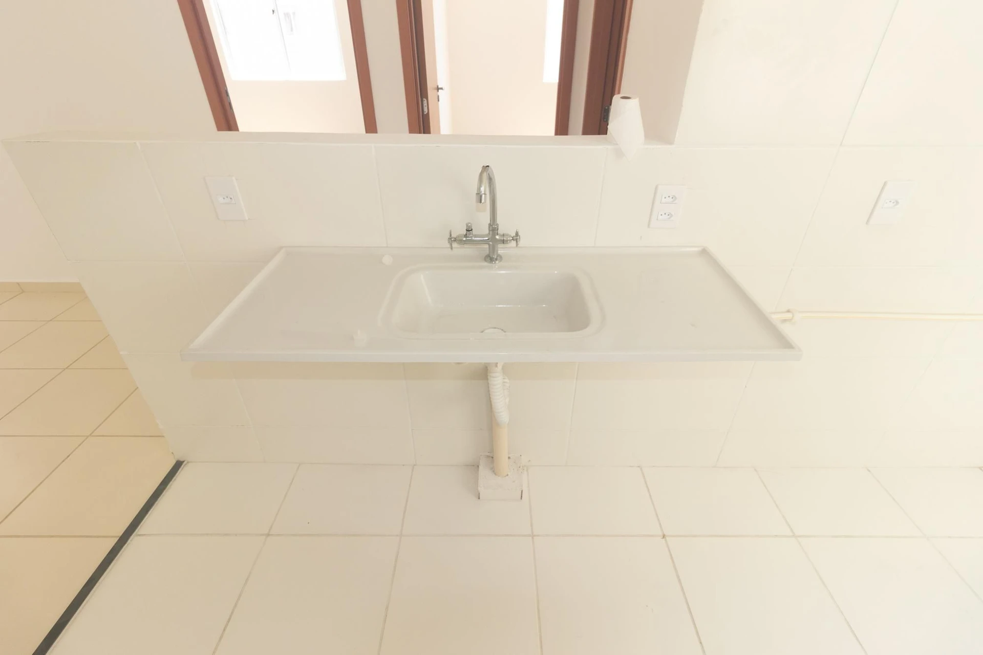 Unfurnished 2-bedroom apartment with 1 bathroom — photo 14