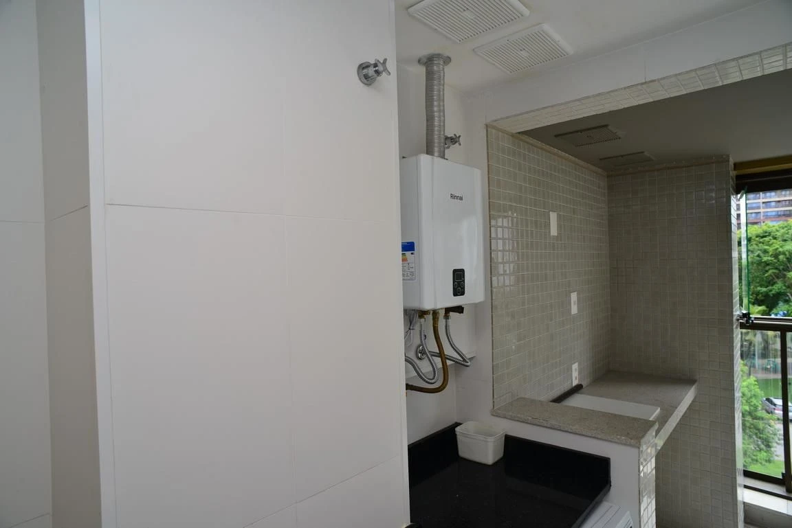 3-bedroom apartment in a building with a sauna — photo 23