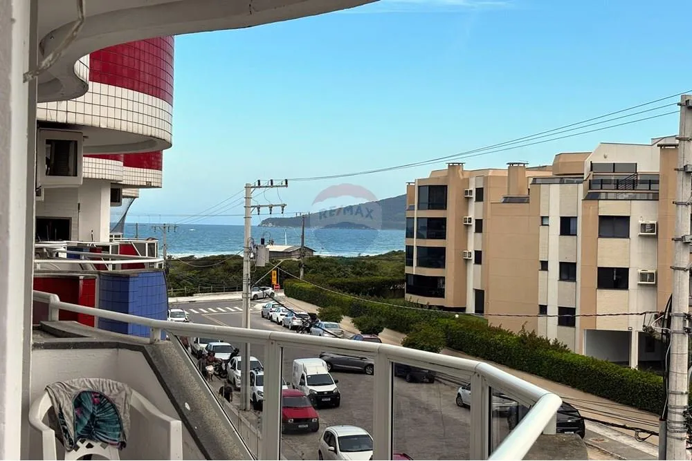 Furnished 1-bedroom apartment with balcony and water view — photo 13