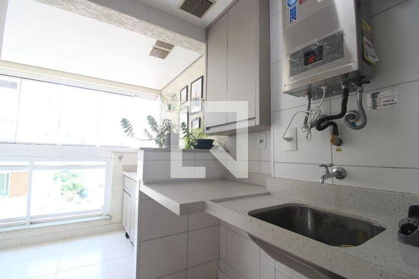 Home office in a 2-bedroom apartment, 74 m² — photo 35