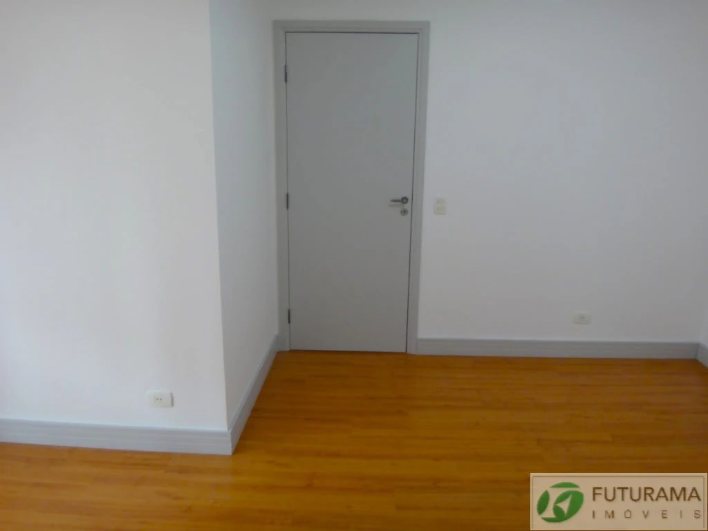 Apartment, 123 m², with wood or laminate floors — photo 21