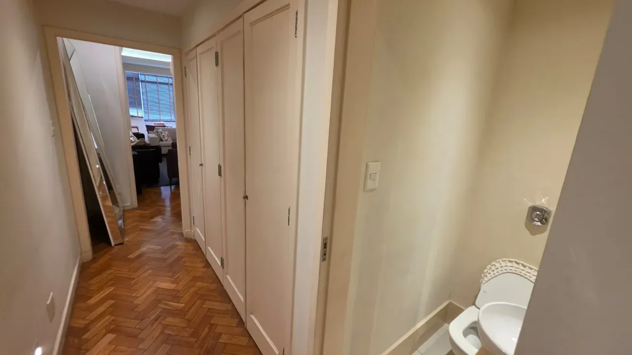 Apartamento com cozinha fechada e 3 quartos — photo 26