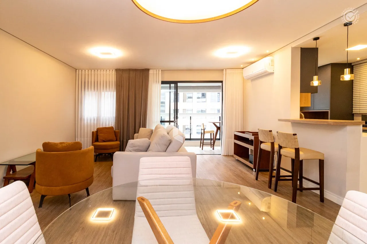 Furnished apartment with 3 bedrooms and 4 bathrooms
