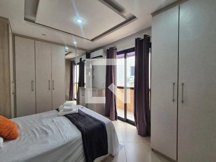 Furnished apartment, 180 m², with a glass-enclosed balcony — photo 12
