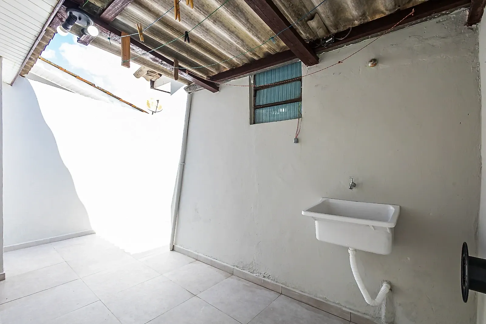 One-bedroom apartment with a washing machine in Curitiba — photo 23